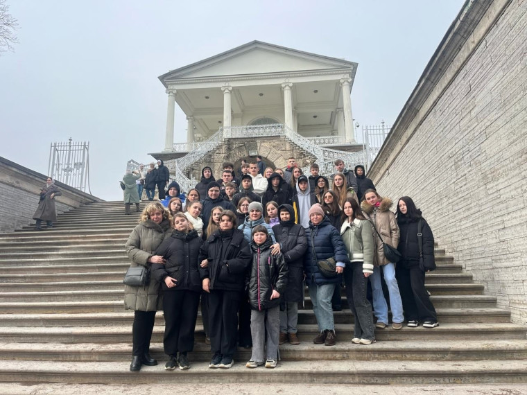 Школьники посетили Санкт-Петербург.
